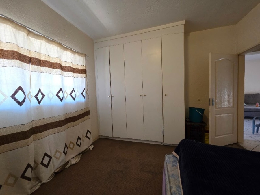 2 Bedroom Property for Sale in Lower Bo-dorp North West